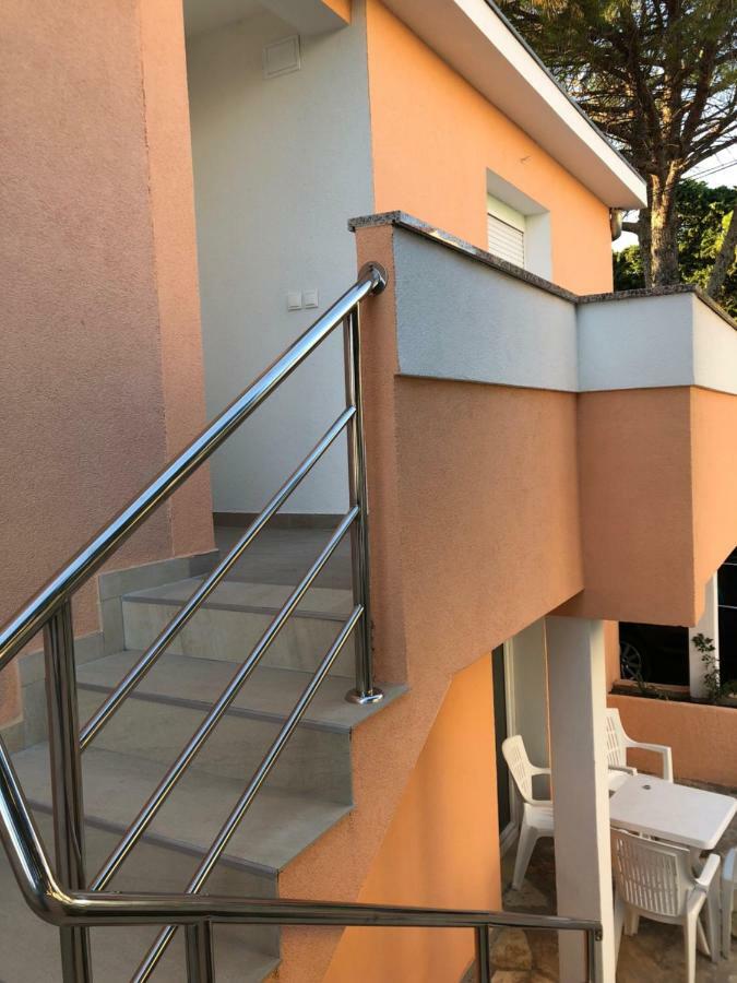 Apartmans And Rooms "Slavica" ノヴァリャ エクステリア 写真