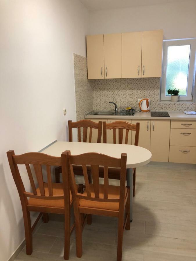 Apartmans And Rooms "Slavica" ノヴァリャ エクステリア 写真